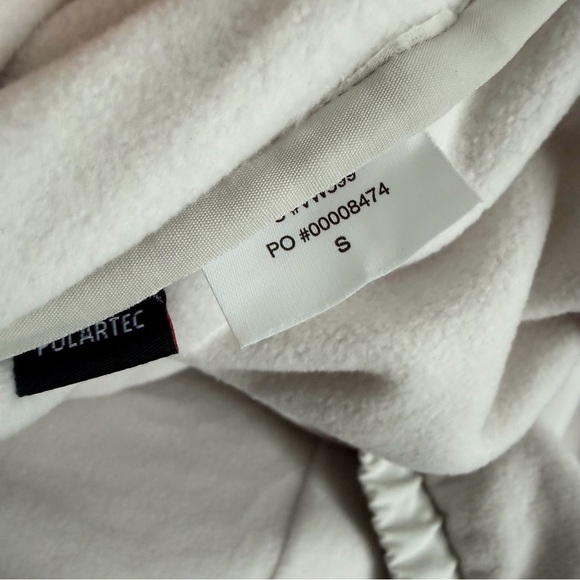 Vuori Aspen Half Zip Up - Chalk - Picture 6 of 8